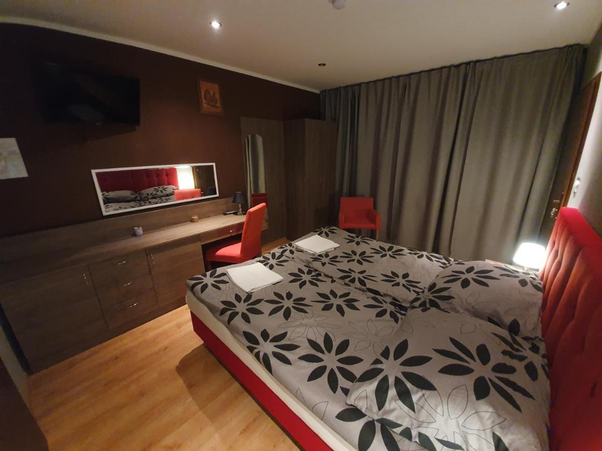 Lux Resort Krasnik Ngoại thất bức ảnh